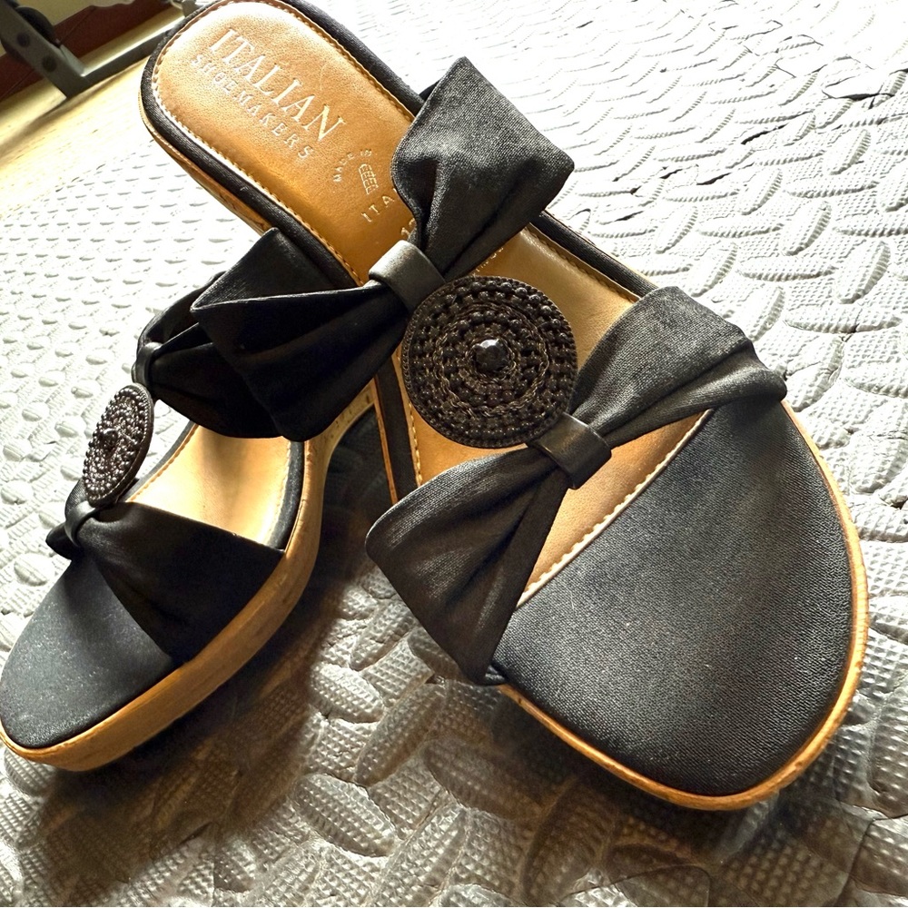 Italian Shoemakers Black Bow Wedge Sandals With Medallion Detail